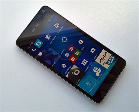 Nokia Lumia 820 vs Microsoft Lumia 650 Karşılaştırma